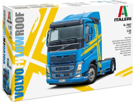 Plastikový model kamionu Italeri Volvo FH Low Roof (1:24)